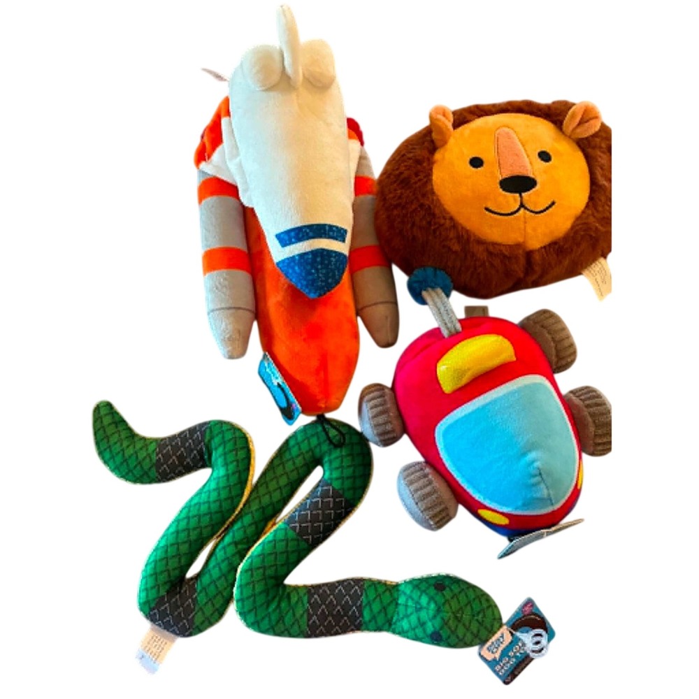 Play On Plush Dog Toy Bundle 4pc Multicolor NEW Space Shuttle Snake‎ Lion Car